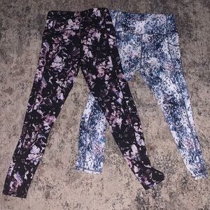 GAIAM Purple and Black Floral Leggings
GAIAM Multi color spotted leggings